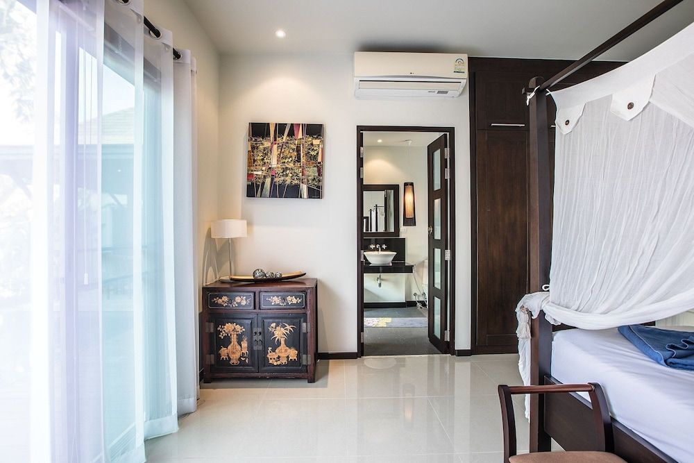 undefined Villa Buton 9