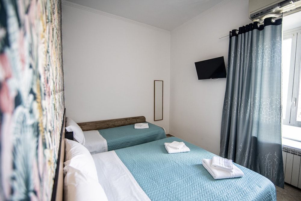 Hotel Dell'Urbe Standard Triple Room 4