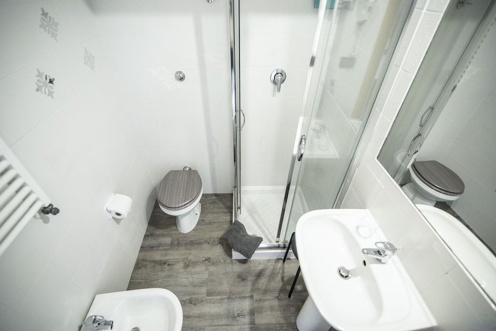 Hotel Dell'Urbe Standard Triple Room 9