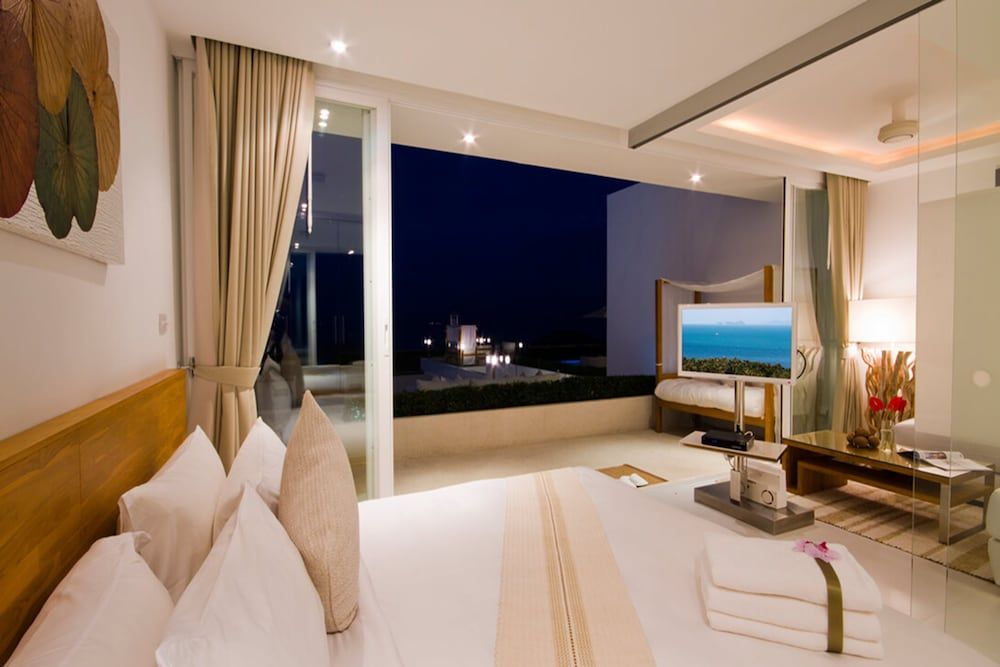 Code Samui Hotel One Bedroom Terrace with Seaview 5