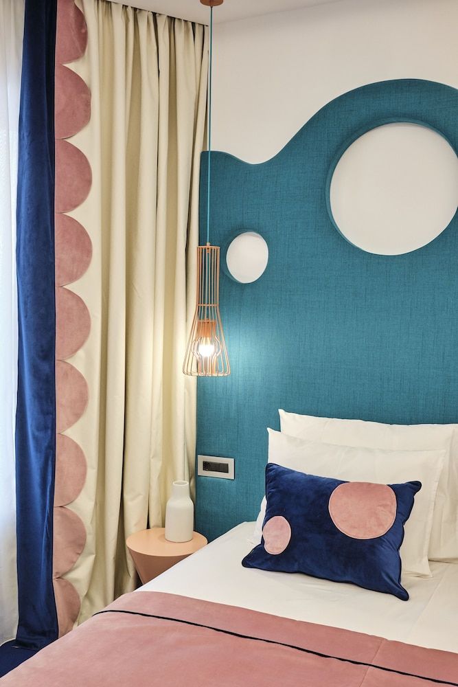 Vilacrosse Boutique Inn Deluxe Double Room 3