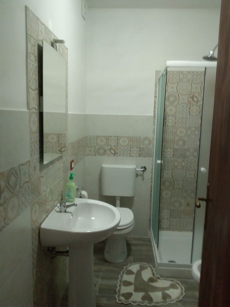 B&B Il Cedro Double Room, Private Bathroom 5