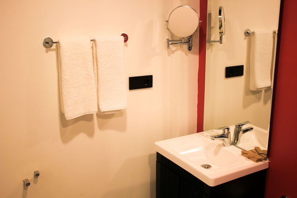 Think Hotel Standard Triple Room 4