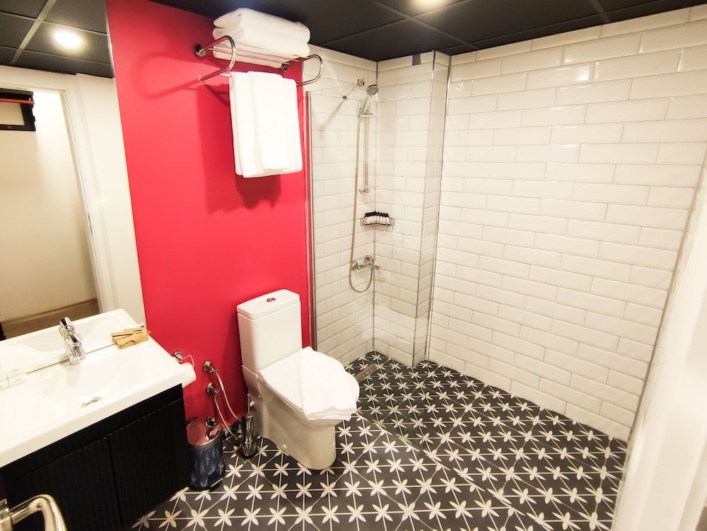 Think Hotel Standard Triple Room 5