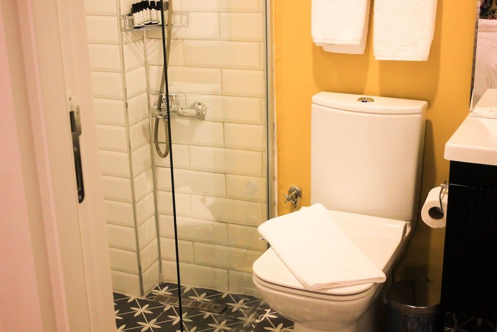 Think Hotel Economy Room, 1 Bedroom, Non Smoking, City View 2