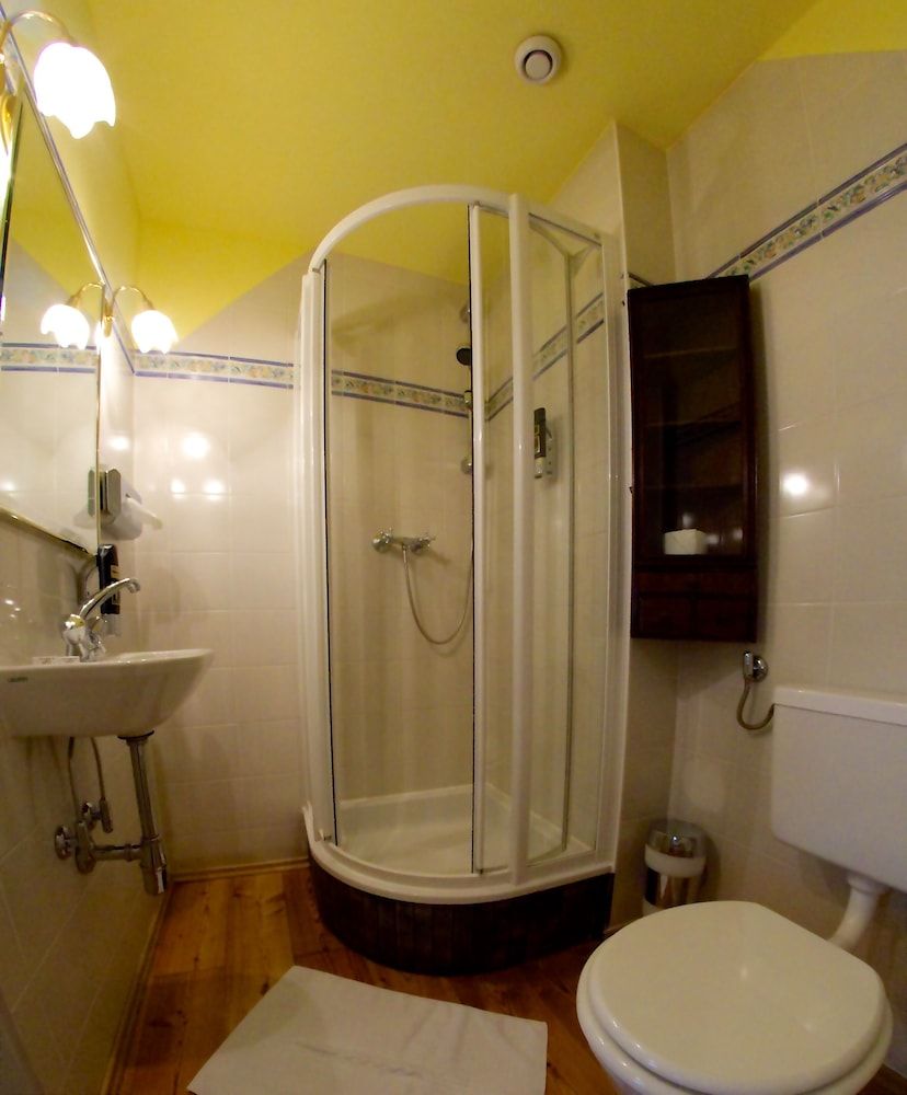 Hotel Kaiservilla Single Room (Nr. 10) 2