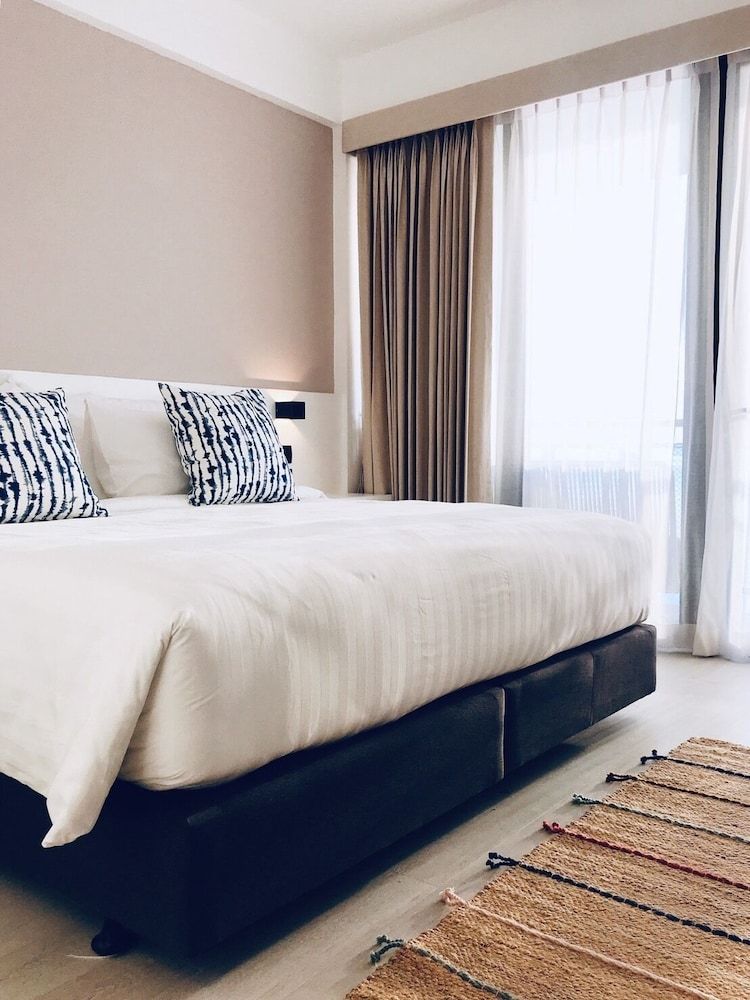 Blue Tao Beach Hotel Beach Front Superior King Room 2