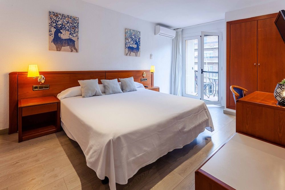 Checkin Travé Standard Double Room 4