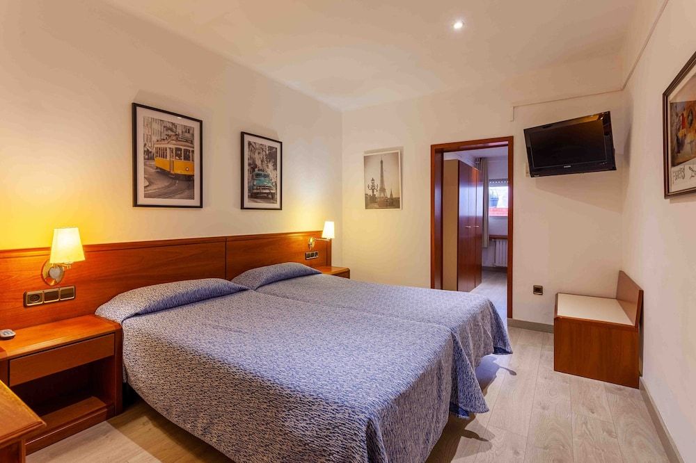 Checkin Travé Standard Double or Twin Room 2