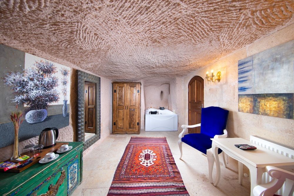 Cappadocia Fairy Chimneys Selfie Cave Hotels - Special Class Junior Cave Room With Jakuzzi 11