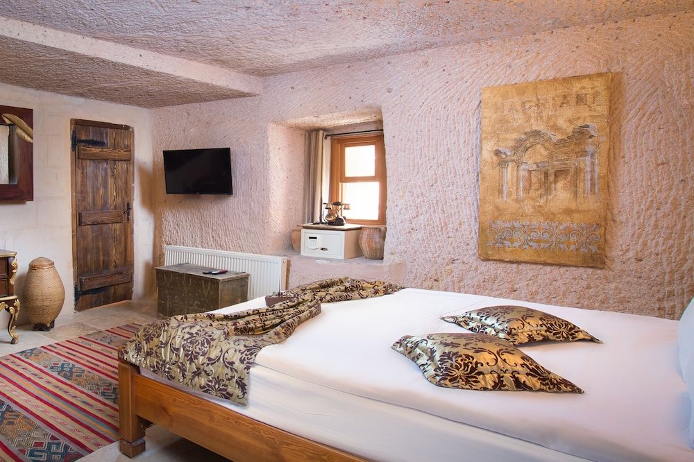 Cappadocia Fairy Chimneys Selfie Cave Hotels - Special Class Junior Cave Room With Jakuzzi