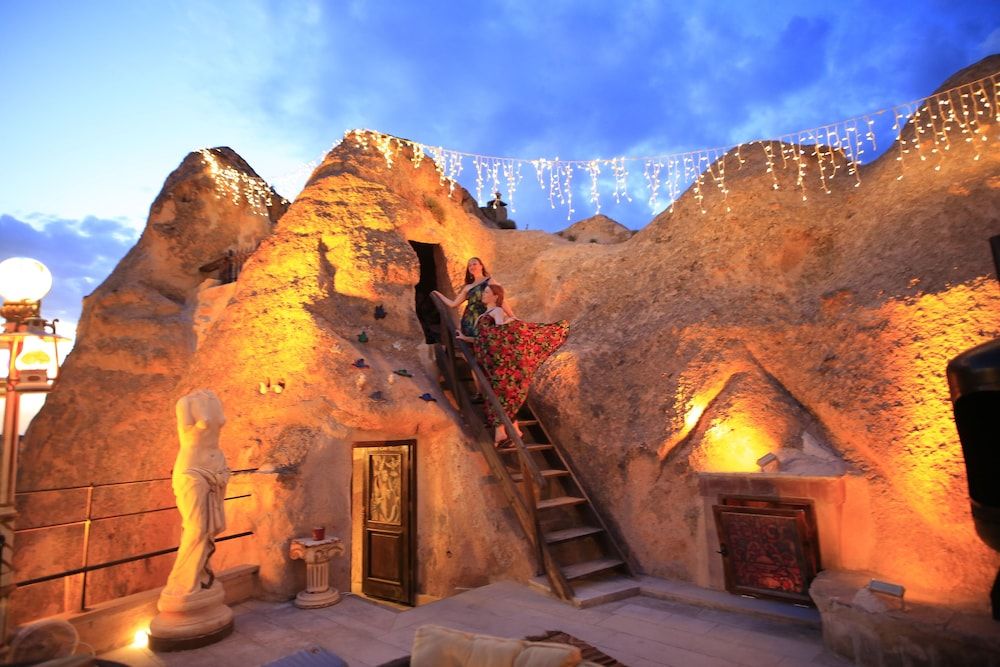 undefined Cappadocia Fairy Chimneys Selfie Cave Hotels - Special Class 6
