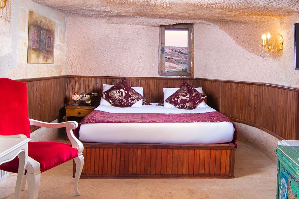 Cappadocia Fairy Chimneys Selfie Cave Hotels - Special Class Junior Cave Room With Jakuzzi 2
