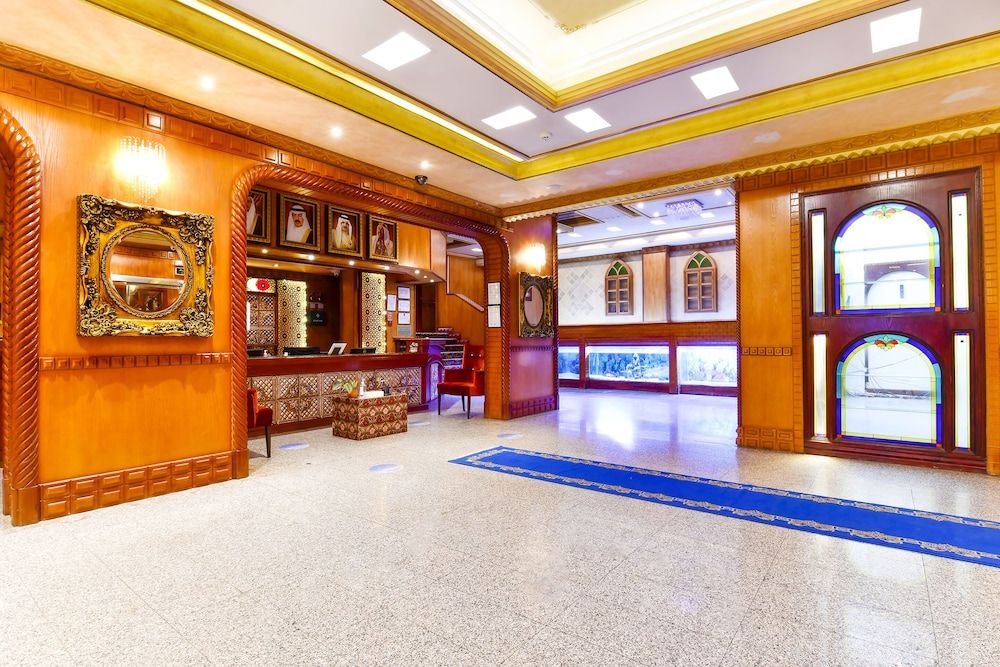 undefined OYO 125 Moon Plaza Hotel 7