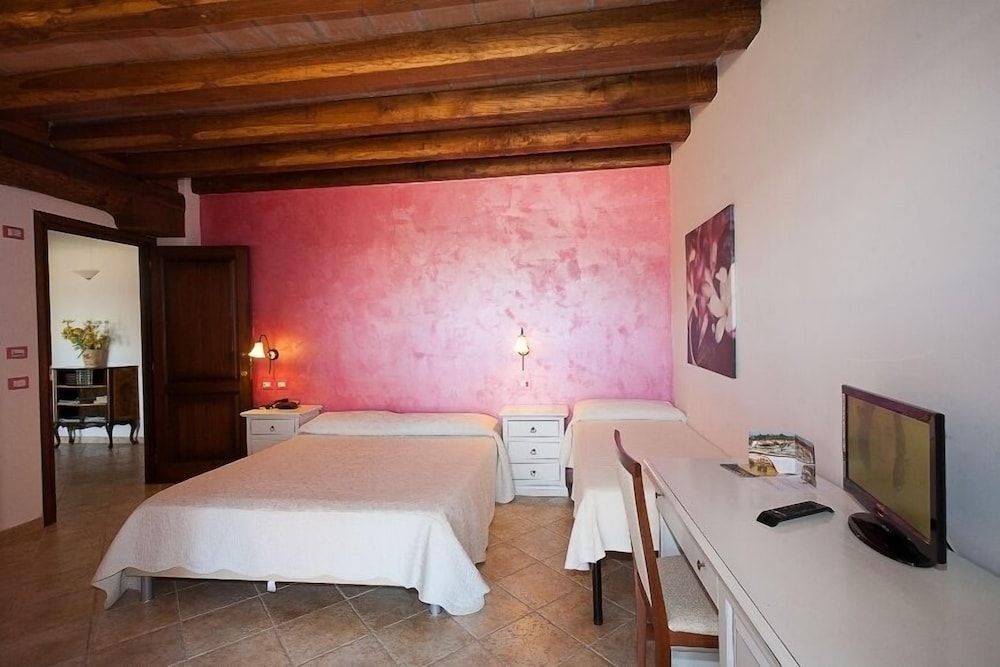 Agriturismo Corte in Fiore Comfort Double or Twin Room 4