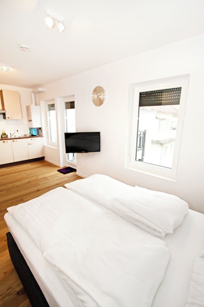 Christiano Apartments Studio Apartment with Terrace 2