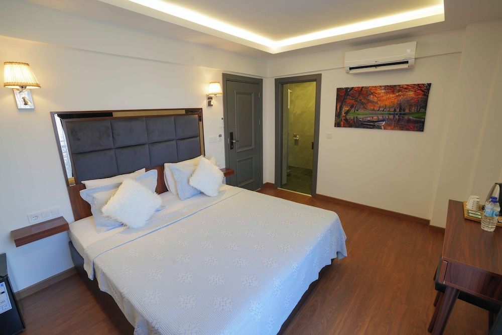 undefined Violin Boutique Hotel