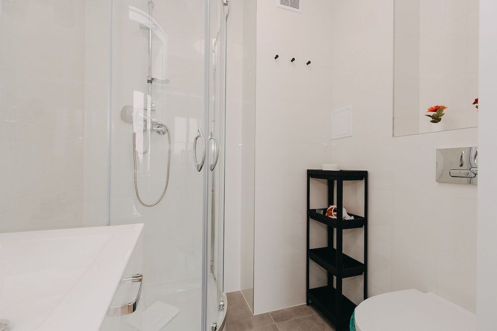 ShortStayPoland Panska Comfort Studio Suite 3