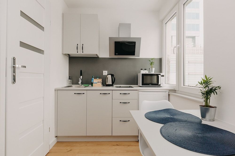 ShortStayPoland Panska Comfort Studio Suite 6