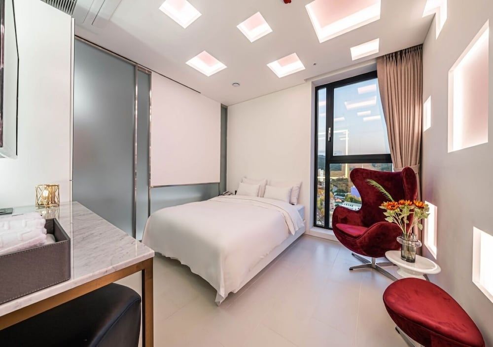 Forestar Deluxe Double Room (Netflix/ Youtube Available on TV) 42