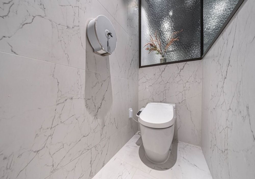 Forestar Deluxe Double Room (Netflix/ Youtube Available on TV) 20