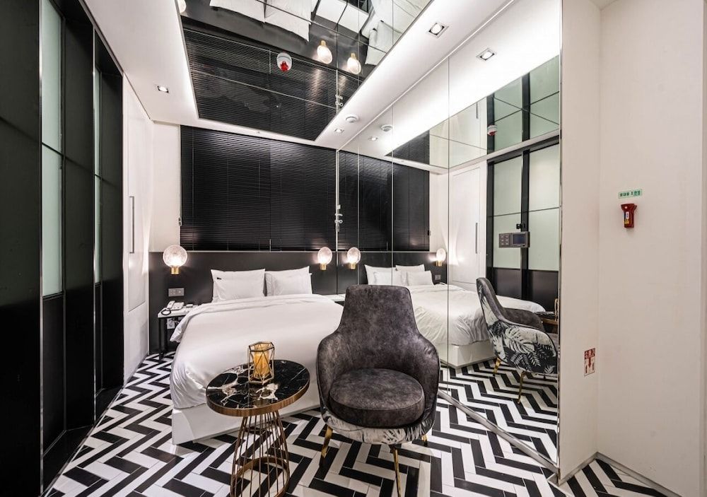 Forestar Deluxe Double Room (Netflix/ Youtube Available on TV) 31