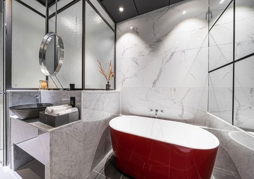 Forestar Deluxe Double Room (Netflix/ Youtube Available on TV) 19