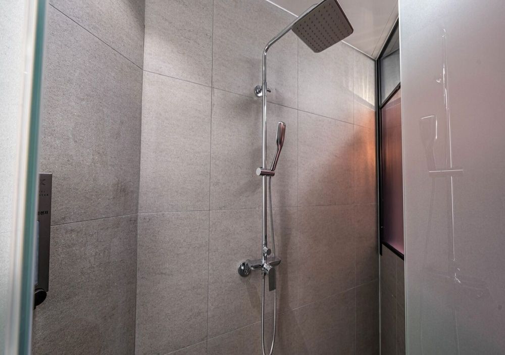 Forestar Deluxe Double Room (Netflix/ Youtube Available on TV) 29