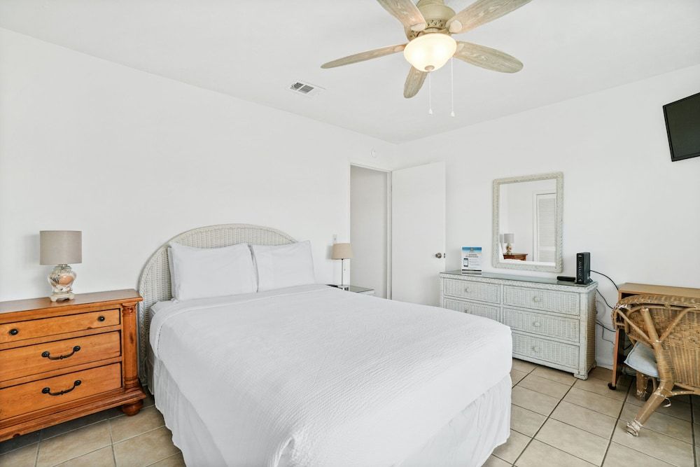 Condo, 1 Bedroom (B3)