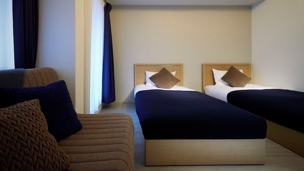 Minn Umeda East Twin Room