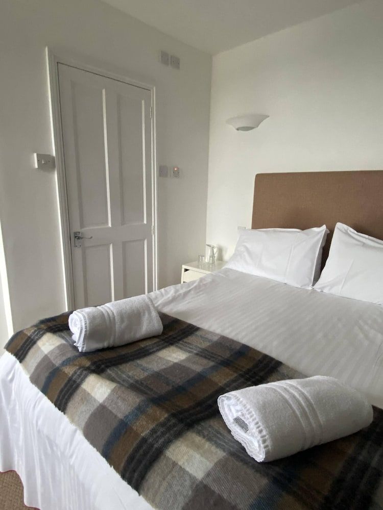 Cadgwith Cove Inn Double Room, Ensuite, Sea View