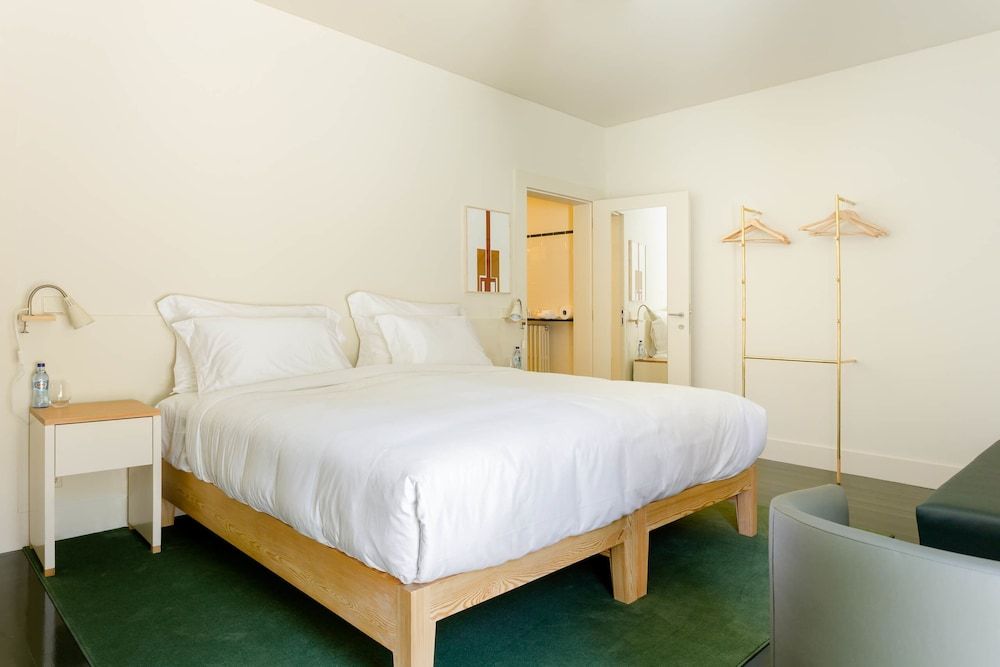 Duas Portas Townhouse Triple Room (3) 2