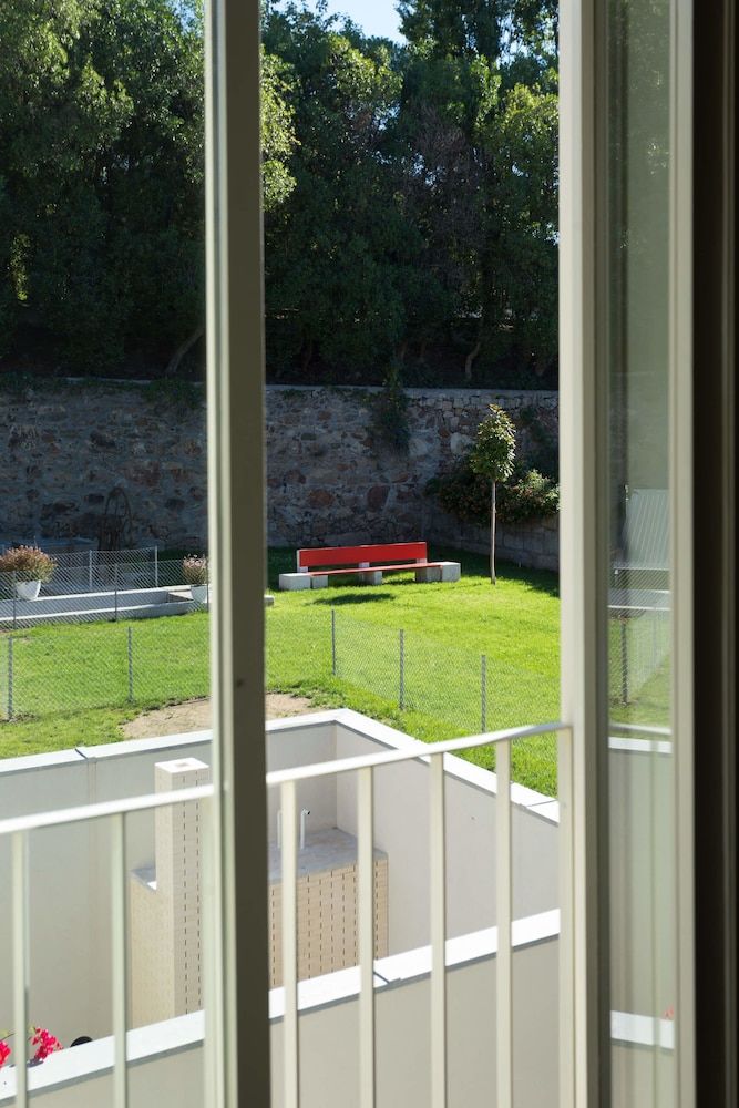 Duas Portas Townhouse Triple Room, Garden View (7) 8