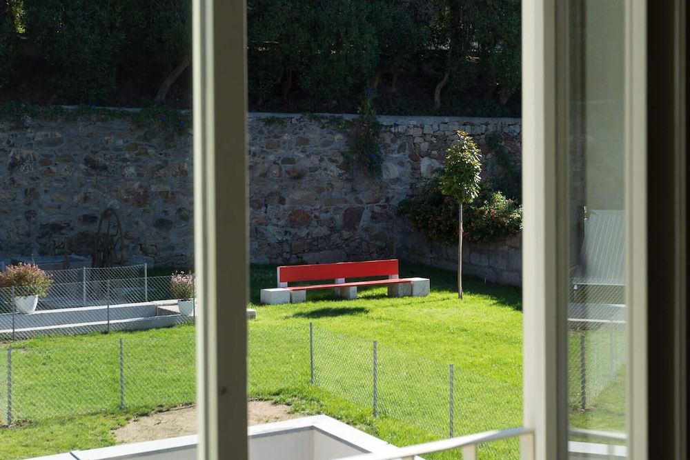 Duas Portas Townhouse Triple Room (3) 6