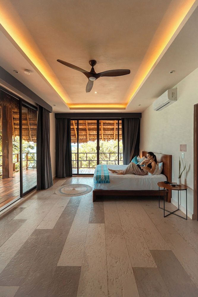 Khaban Bacalar Hotel Boutique Deluxe King with Balcony Garden View 7