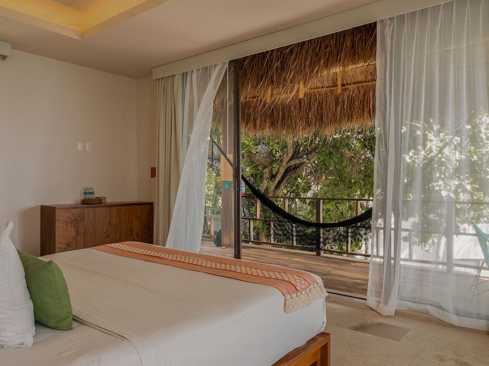 Khaban Bacalar Hotel Boutique Deluxe King with Balcony Garden View