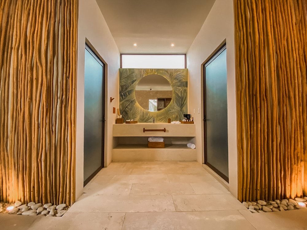 Khaban Bacalar Hotel Boutique Master Suite with Balcony Lagoon View 11