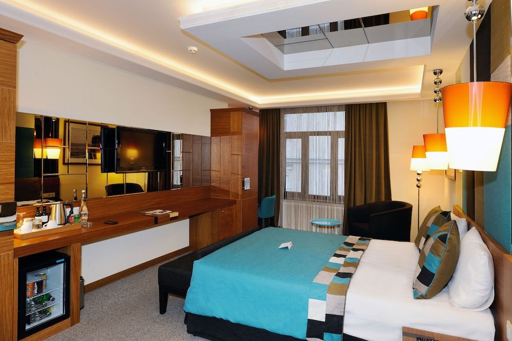 undefined Collage Pera Hotel - Special Class 7