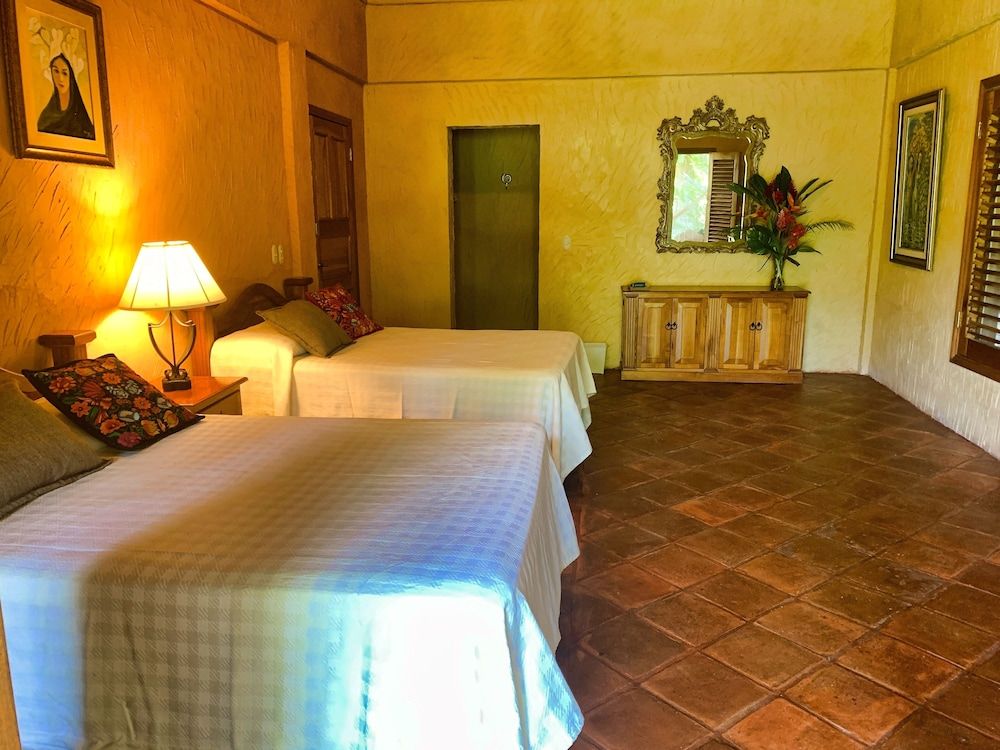 La Villa de Soledad B&B Standard Double Room, 2 Double Beds 6