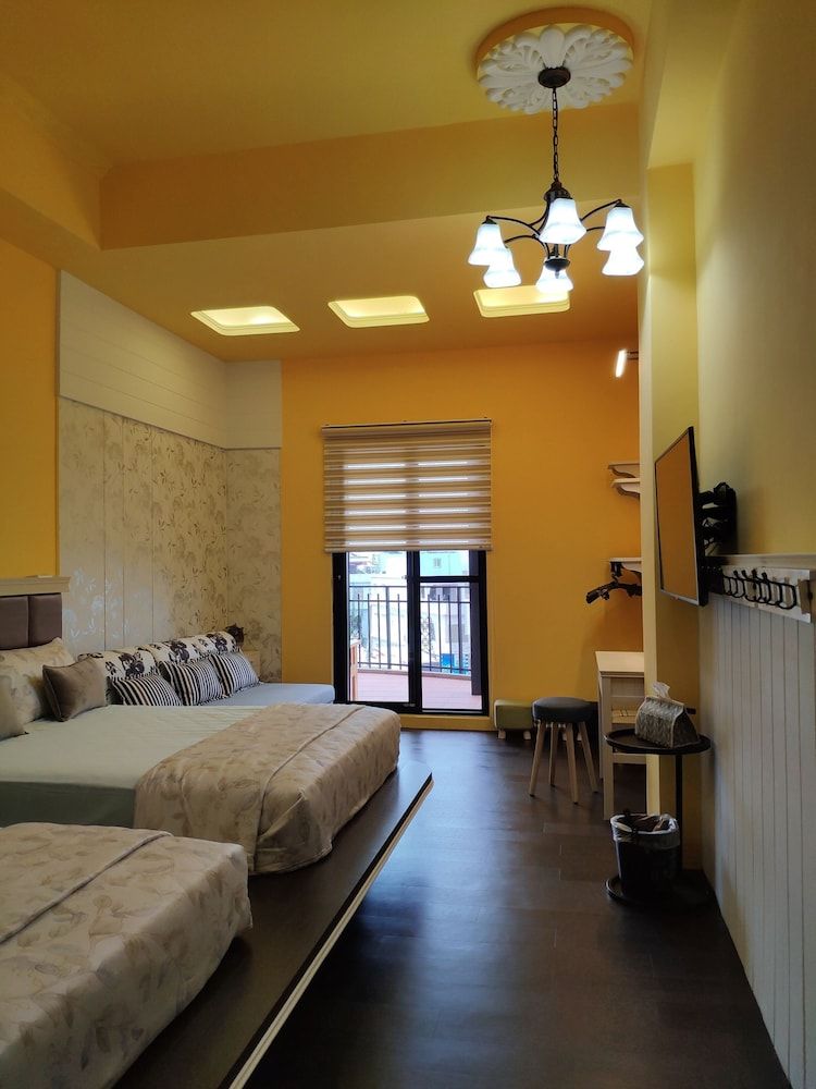 Teacher Cai Homestay Family Quadruple Room, Balcony, Partial Ocean View 11