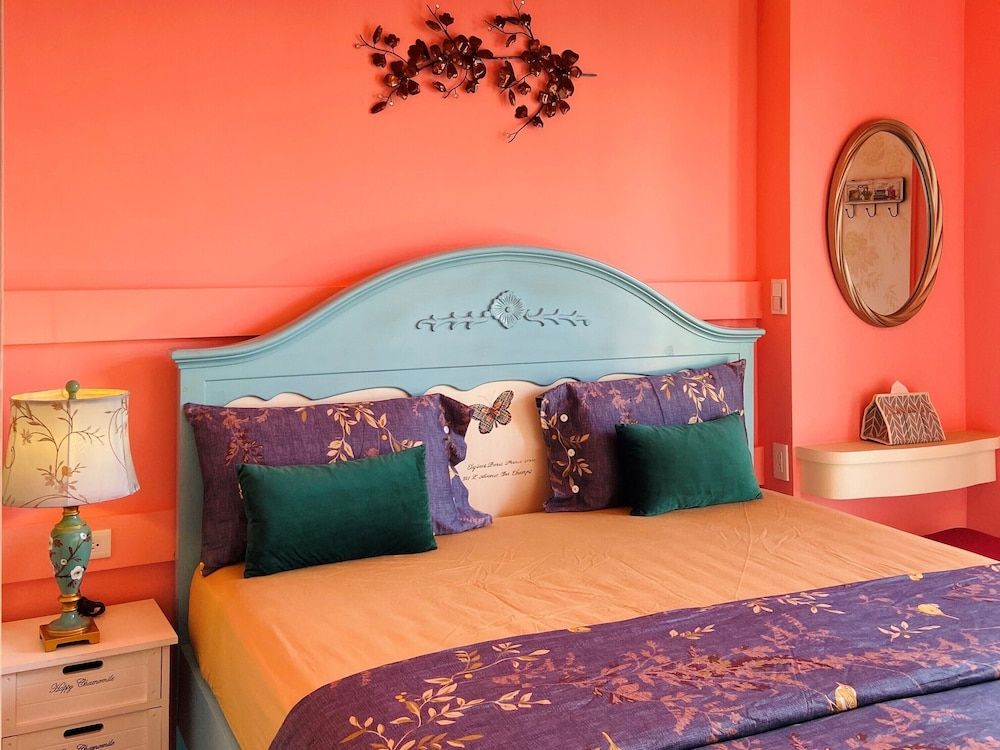 Teacher Cai Homestay Classic Double Room, Balcony, City View 2