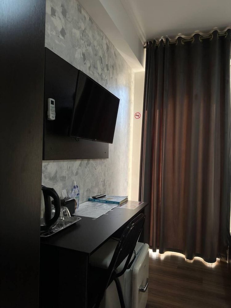 Orion Hotel Standard Twin Room 14