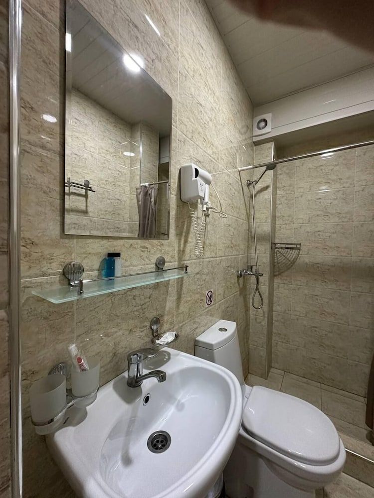 Orion Hotel Standard Twin Room 6