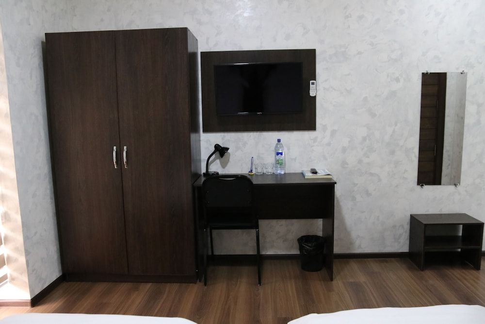 Orion Hotel Standard Twin Room 12