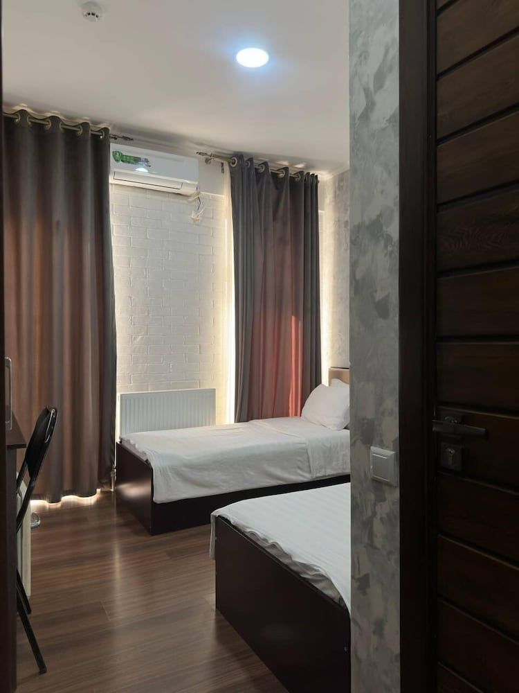 Orion Hotel Standard Twin Room 2