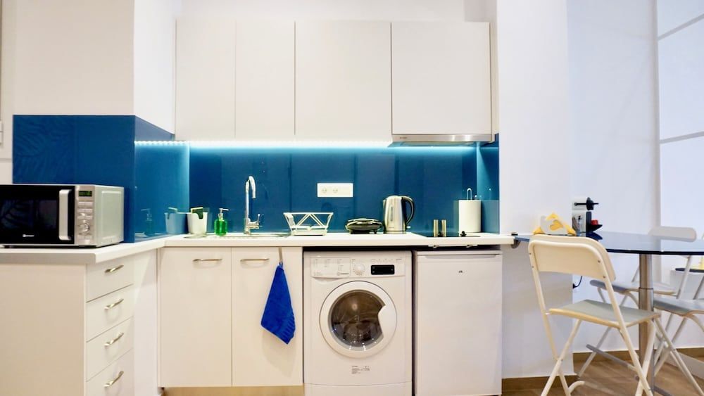 undefined Charming Sunny Studio in Athens 8