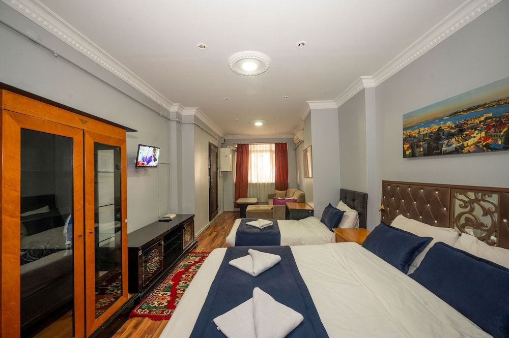 undefined Taksim Suite II