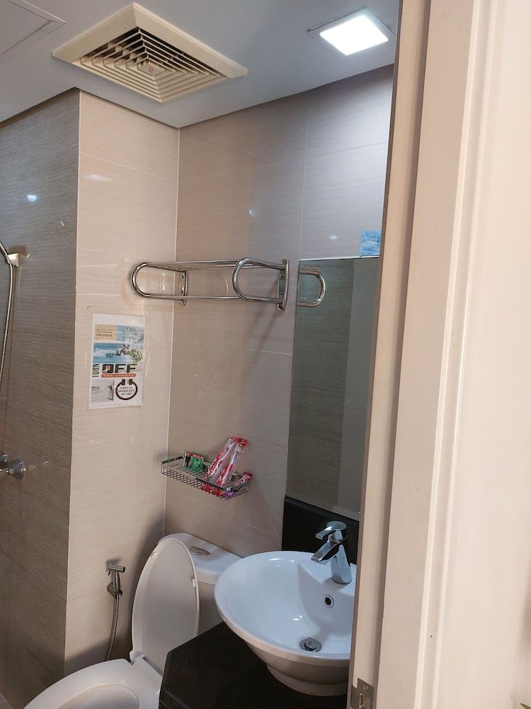 Henry's Newport Deluxe Studio 43