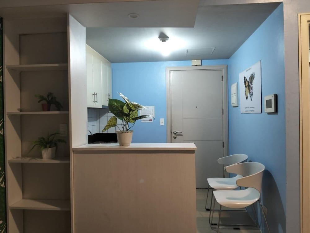 Henry's Newport Deluxe Studio 37