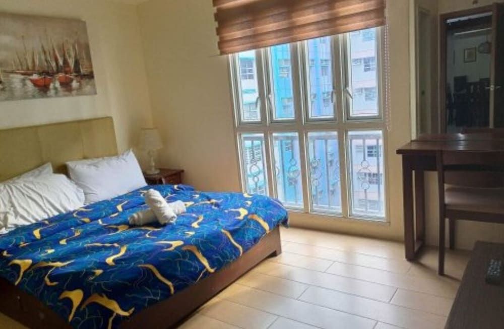 Henry's Newport Deluxe Studio 16